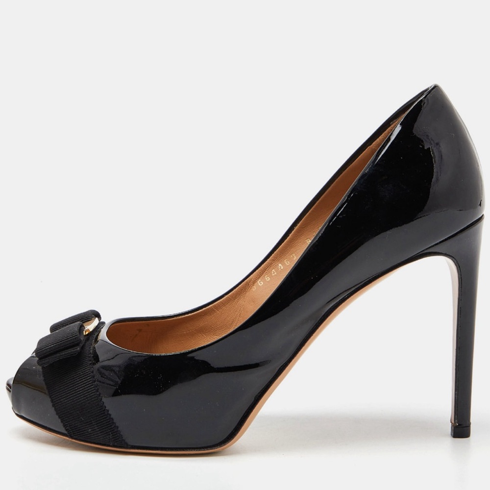 Salvatore Ferragamo Vara Bow Platform Heels Black Patent Leather US5 $850